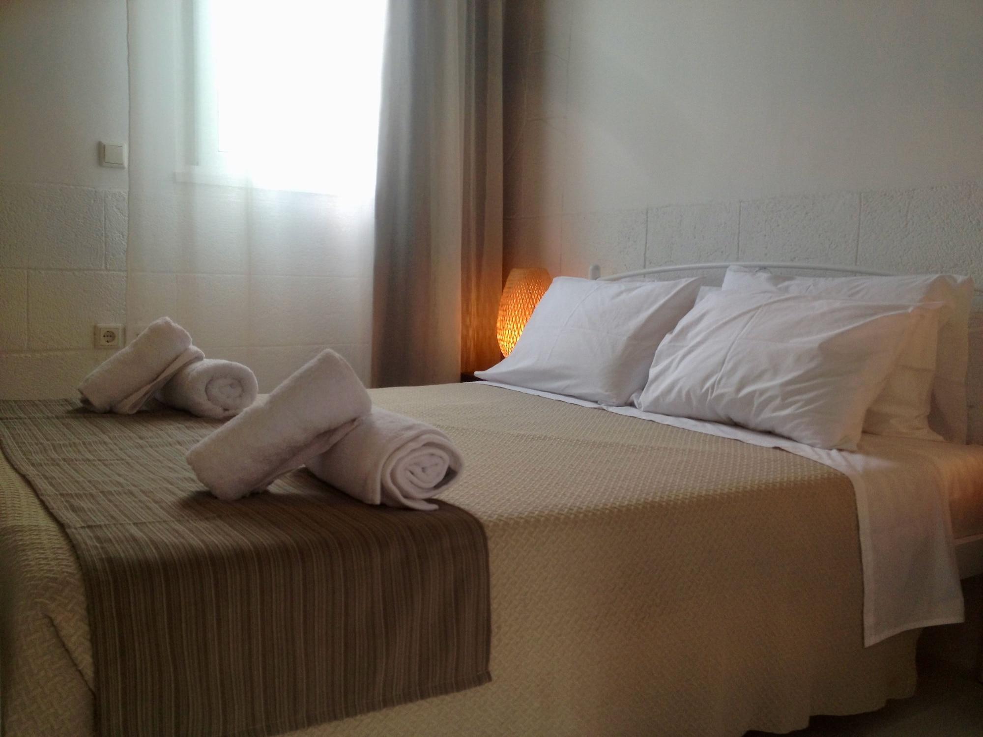 Auberge 32 Old Town Rhodes City ภายนอก รูปภาพ