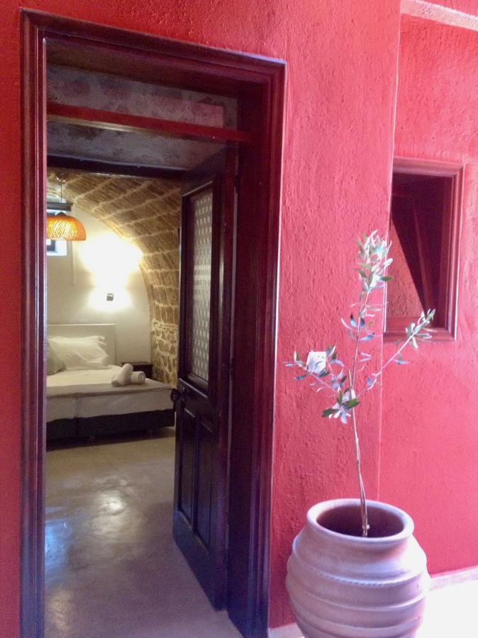Auberge 32 Old Town Rhodes City ภายนอก รูปภาพ