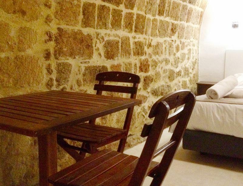 Auberge 32 Old Town Rhodes City ภายนอก รูปภาพ